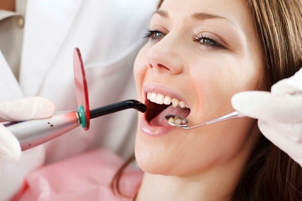 کاربردهای لیزر در درمان ارتدنسی چیست؟